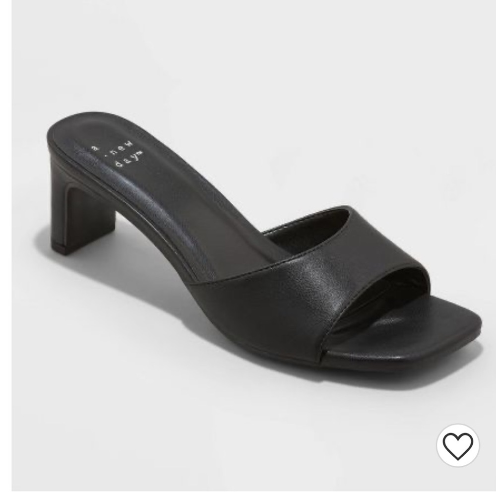 NWOT Target Lindie Mule Heels